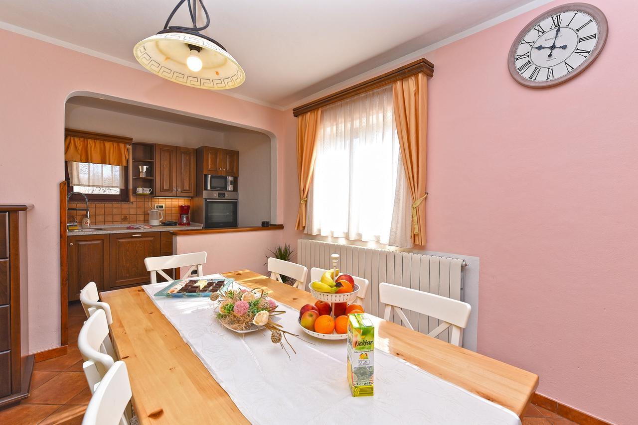 Apartment Modrusani 1561 Zminj Exterior photo