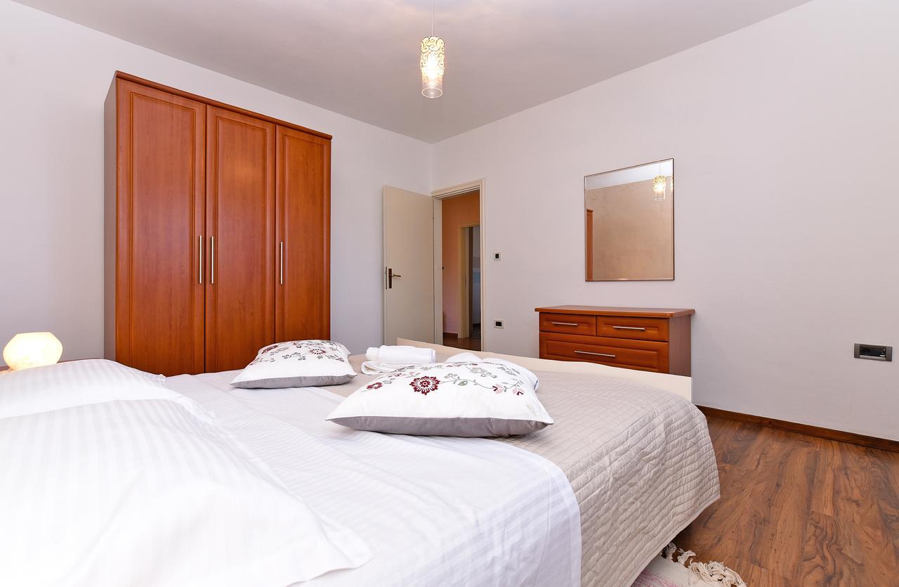 Apartment Modrusani 1561 Zminj Exterior photo